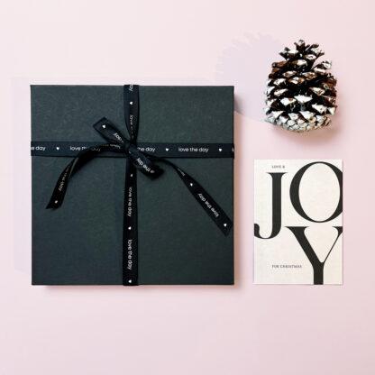 Weihnachtskarte Joy rosa Holzschliff
